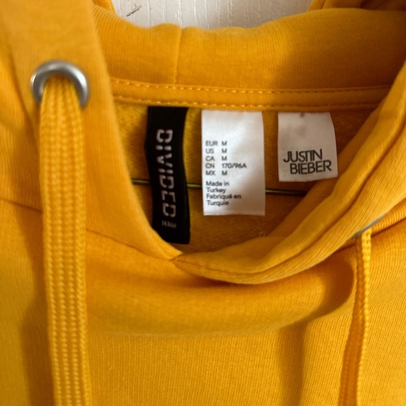 JUSTIN BIEBER - Purpose Stadium Tour Cropped Hoodie - Picture 2 of 7